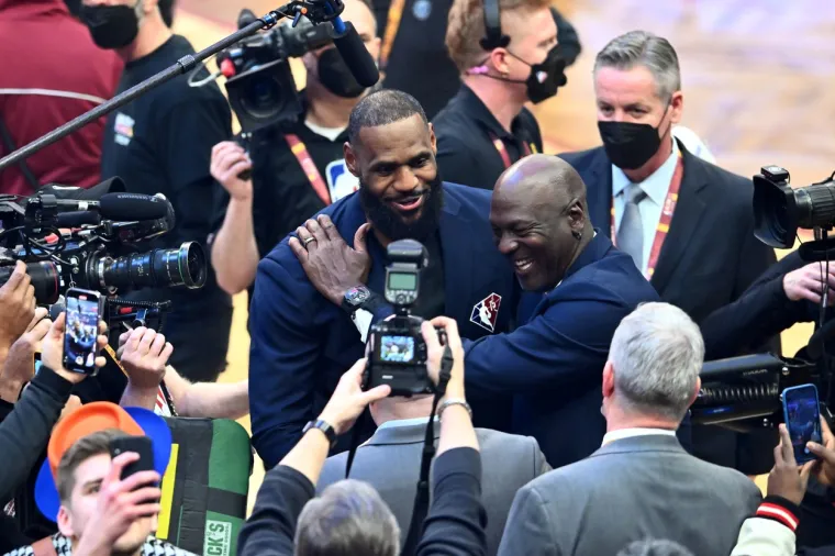 LeBron James i Michael Jordan
