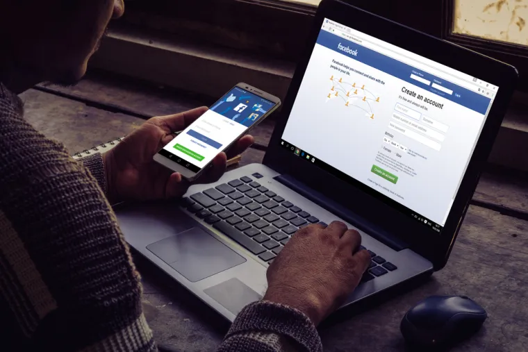 &quot;Prošle godine promijenio sam postavku privatnosti na svom Facebook računu kako bih neke svoje objave učinio javnim. Moja bivša supruga koju sam 20 godina uspješno izbjegavao, odmah je došla i pokušala započeti razgovor.&quot;