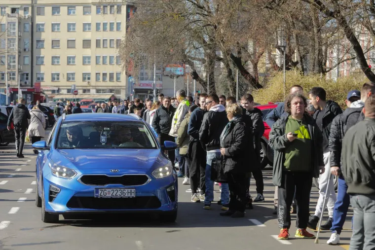 Nezapamćeni interes vlada za Dinamovu utakmicu godine: Pao server, svi živi žele na Sevillu