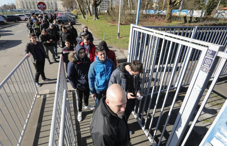 Nezapamćeni interes vlada za Dinamovu utakmicu godine: Pao server, svi živi žele na Sevillu