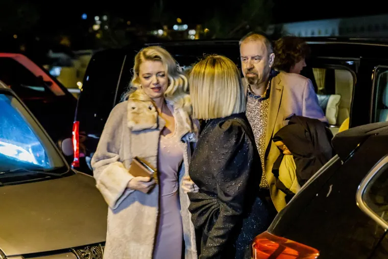 &quot;To je nešto predivno! Još moram doći k sebi. Tako je kada vam život ostavlja zamotane darove s mašnama i svako malo pronađete paket, otvorite ga i pronađete neko iznenađenje. Ovo je bilo najljepše&quot;, rekla je presretna Vjekoslava za RTL.