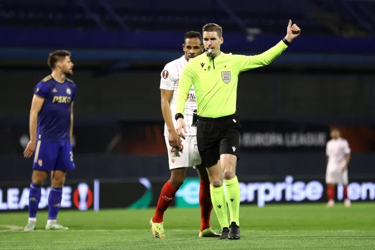 Vodi se velika borba: Pogledajte kako izgleda dvoboj Dinama i Seville