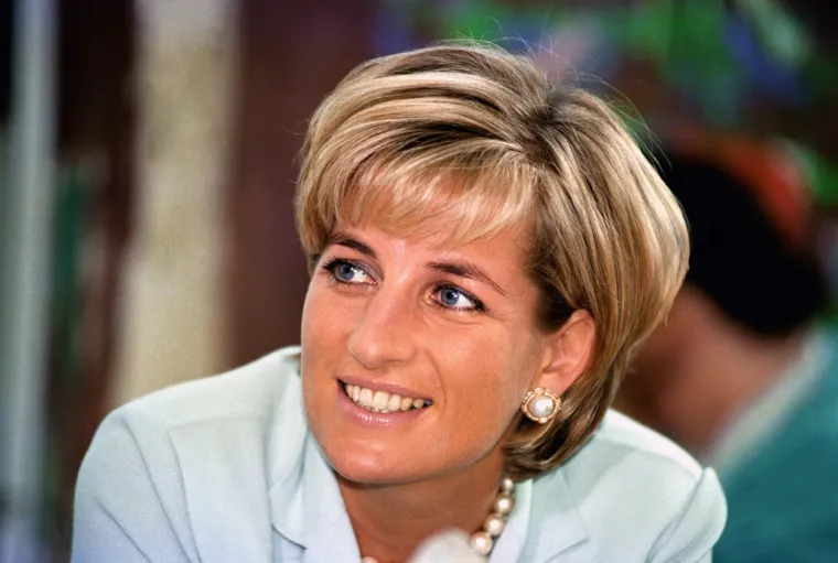 10. Princeza Diana uživala je vježbati kako bi poboljšala svoje mentalno zdravlje: Prema njezinoj bivšoj osobnoj trenerici Jenni Rivett, princeza Diana nije radila samo kako bi ostala u formi, već kako bi poboljšala svoje fizičko i mentalno zdravlje. Redovita rutina vježbanja ima mnogo dokazanih prednosti za um, poput smanjenja tjeskobe i stresa te pomoći kod problema s nesanicom i pamćenjem.