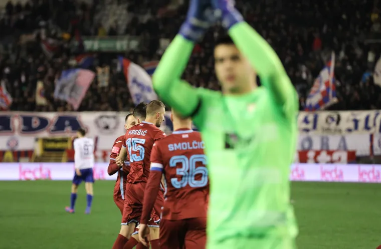 Jeste čuli &scaron;to se dogodilo za vrijeme Rukavinine analize na Poljudu? Prijetnje batinama u prijenosu UŽIVO