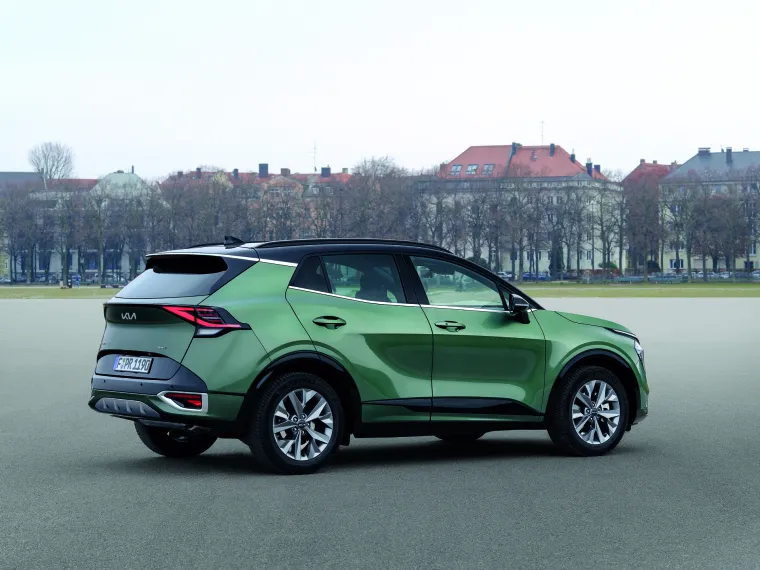 Kako bi zadovoljio sve zahtjeve kupaca, novi Sportage je dostupan s pogonom na sve kotače (AWD) ili pogonom na prednje kotače (FWD)