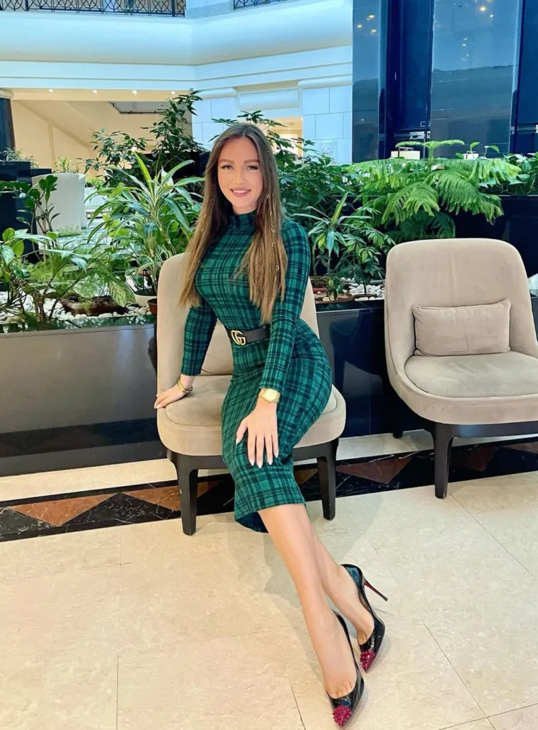 &quot;Stojim uz Ukrajinu, ruke dalje od Ukrajine&quot;, napisala je jednom prilikom na svom Instagramu, a istaknula je i kako je spremna riskirati život kako bi pomogla svojoj zemlji.

