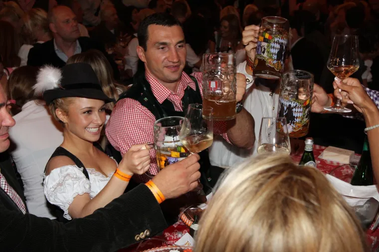 Njegova biv&scaron;a Hayden Panettiere: 'Ovo &scaron;to Putin radi je apsolutna sramota. Voljela bih da se borim uz tebe'