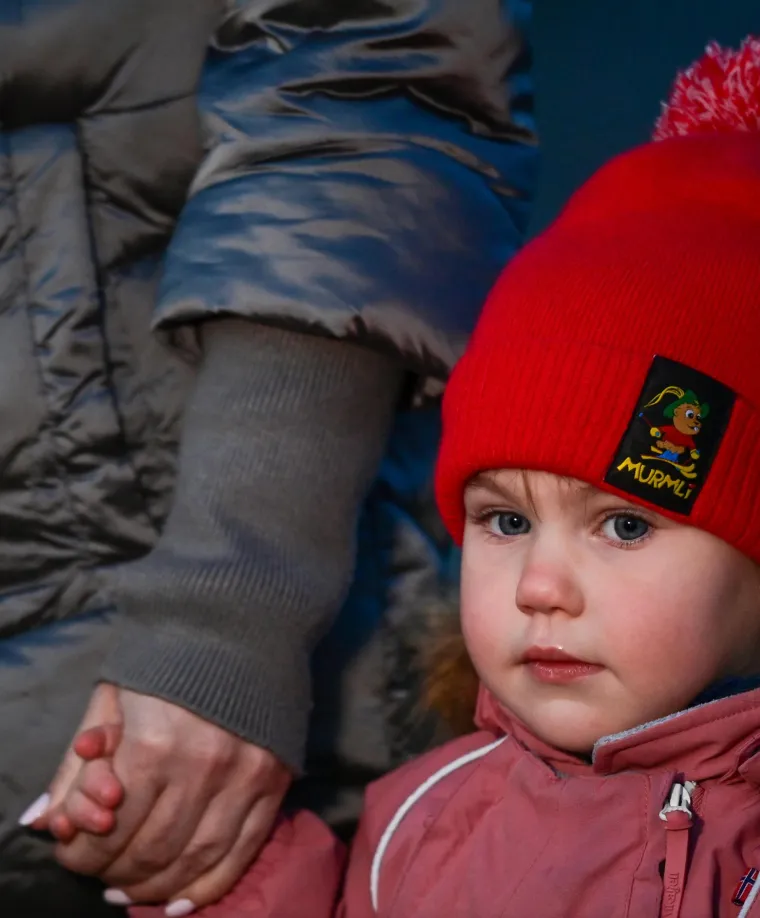 Lice djeteta koje bježi iz Ukrajine na mađarskom graničnom prijelazu Zahony.