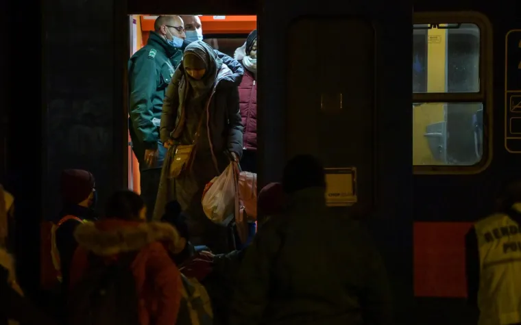 Izbjeglice traže odredi&scaron;te u Europi: Ovakvo je stanje na mađarskom graničnom prijelazu Zahony