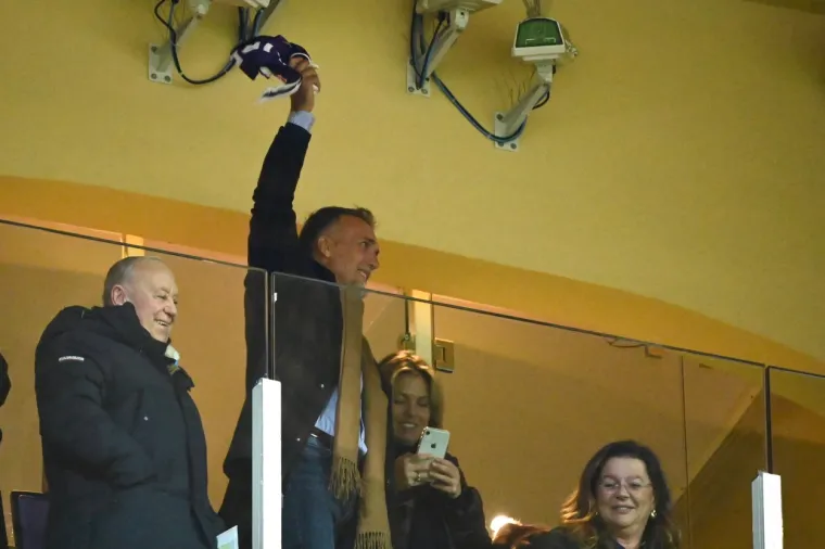 Gabriel Batistuta izgleda gotovo neprepoznatljivo, legenda se pojavila na utakmici Fiorentine i sve iznenadila