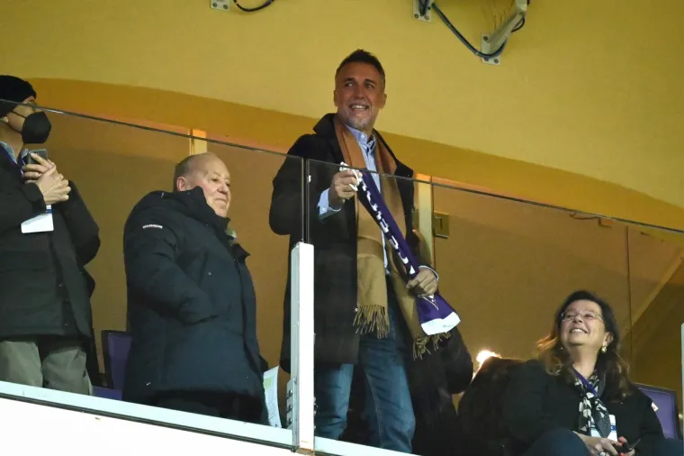 Gabriel Batistuta izgleda gotovo neprepoznatljivo, legenda se pojavila na utakmici Fiorentine i sve iznenadila