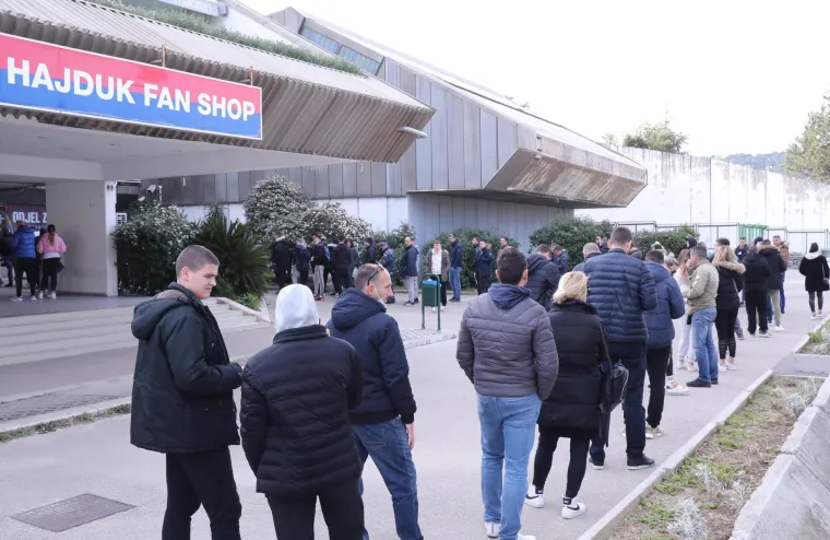 Ogromni redovi na Poljudu uoči derbija s Dinamom!
