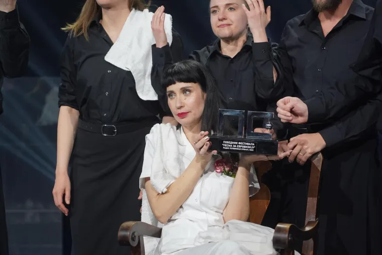 Konstrakta će predstavljati Srbiju na Eurosongu: Pjeva o Meghan Markle, a priznala da nema ni zdravstveno