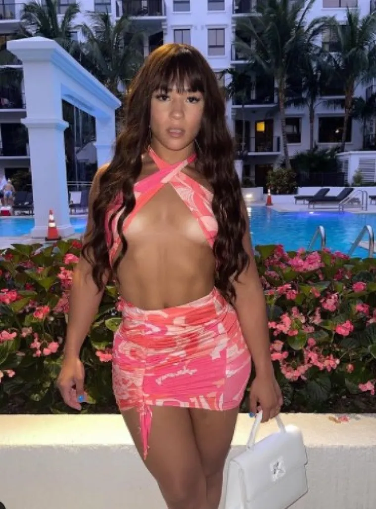 Atraktivna MMA borkinja serijom vrućih fotki dovela fanove do ludila, od pogleda na njih temperatura naglo poraste