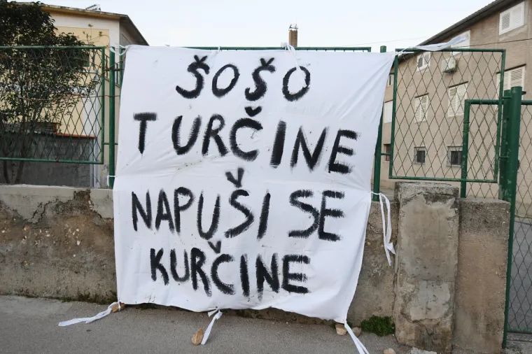 Šibenčani šokirani porukama, nevjerojatno da je netko ovo napisao usred Dalmacije