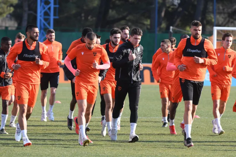 &Scaron;ibenčani &scaron;okirani porukama, nevjerojatno da je netko ovo napisao usred Dalmacije