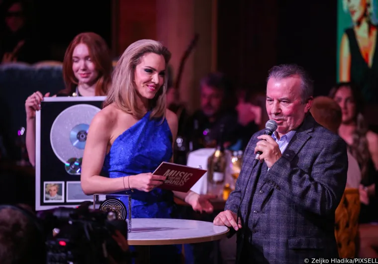 Konkurencija je žestoka: Mia Dimšić, Albina, Vanna, Emilija Kokić... Ne znamo koja je sinoć više blistala