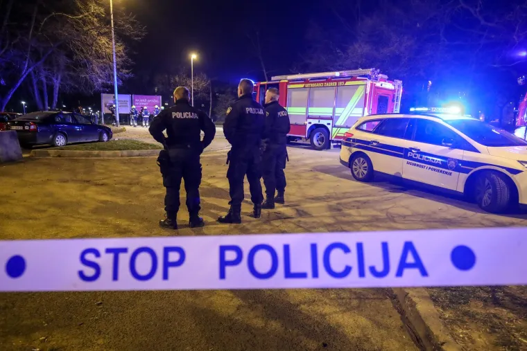 Nakon snažne eksplozije nepoznati predmet pao nedaleko SC Stjepan Radić