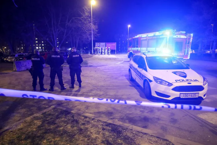 Nakon snažne eksplozije nepoznati predmet pao nedaleko SC Stjepan Radić