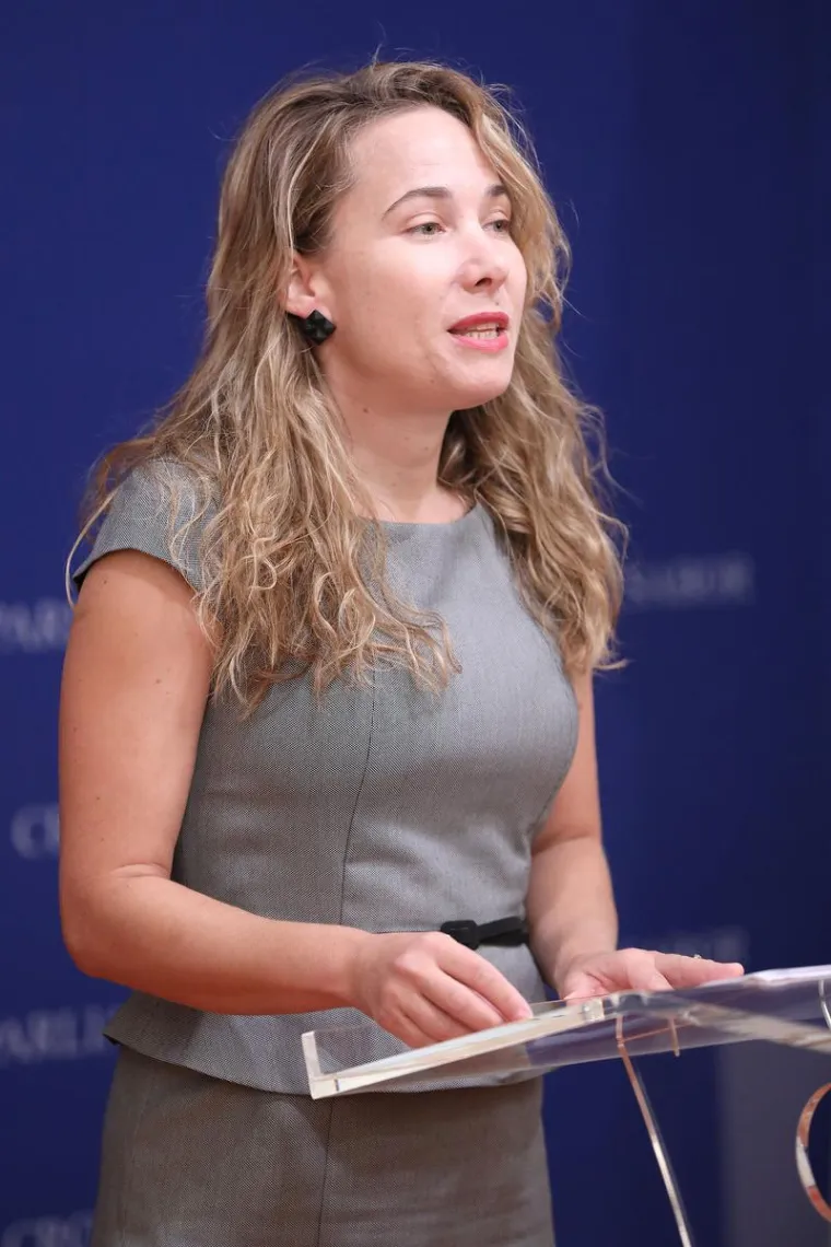 Mariji Selak Raspudić trudnoća odlično pristaje: U upečatljivoj haljini pokazala trudnički trbu&scaron;čić