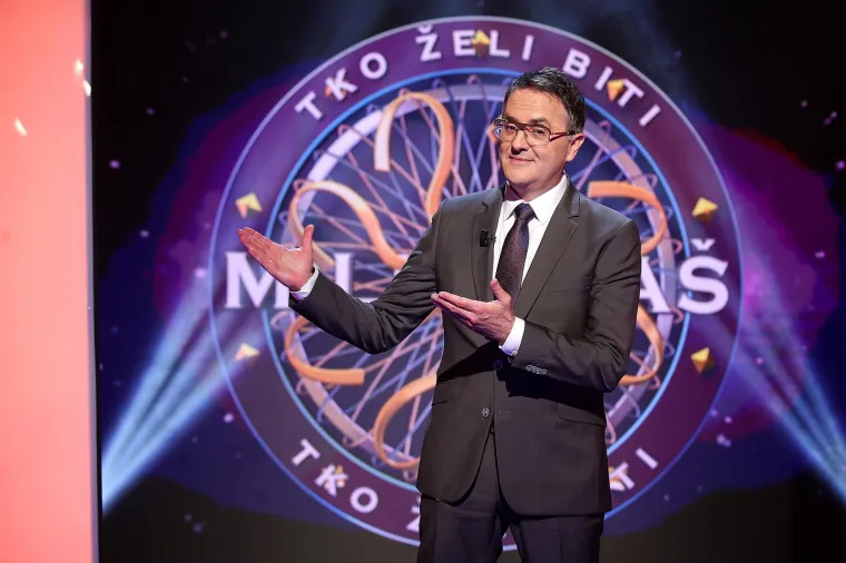 &quot;Pomislio sam kako zapravo nikad nisam rekao da se više neću vratiti u ‘Milijunaša’. Taj kviz je jedna moja stara ljubav koja je bila nestala iz mog života. Nisam inače pristaša recikliranja, ali ispalo je da ‘Milijunaš’ nije bio jedini povratak koji se dogodio ove godine, jer smo se nakratko vratili i s ‘Bitangama i princezama’, ponadavši se da bismo mogli napraviti još jednu sezonu...Što se povratka u ‘Milijunaša’ tiče, osjećam da sam se vratio negdje gdje pripadam. Kada sam doznao da ću ponovo voditi taj kviz osjetio sam uzbuđenje, a tijekom devet godina koliko ga nije bilo, kad bih čuo muziku iz kviza, dok su klinci igrali tu igricu, osjećao sam se kao da čujem neku svoju staru himnu. Ne znam koliko ljudi znaju, ali naš ‘Milijunaš’ bio je svojedobno uvršten u tri najbolja izdanja tog kviza u svijetu. Očito je da se vidi da radimo i da pritom uživamo, a to što radimo sviđa se većini&quot;, izjavio je Tarik u intervjuu za Jutarnji list 2019. godine.