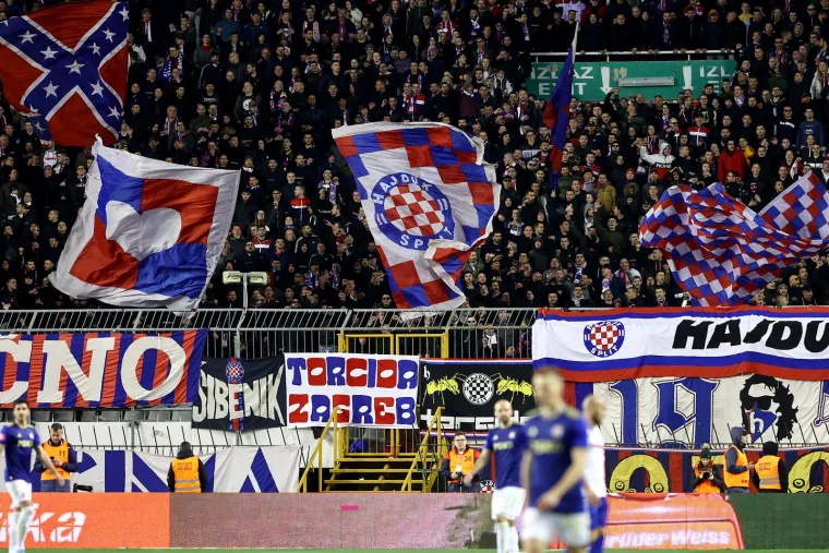 Predivna atmosfera na punom Poljudu: Torcida je napravila posebnu koreografiju za okršaj s najljućim rivalom
