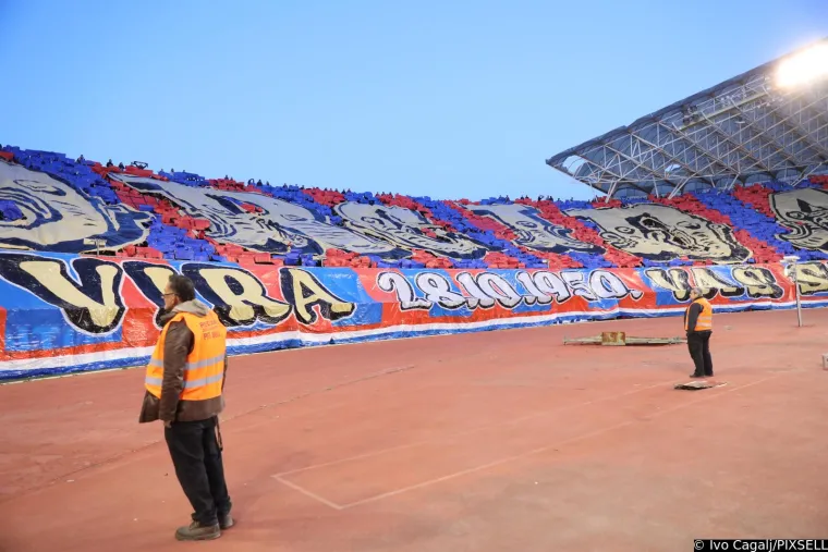 Predivna atmosfera na punom Poljudu: Torcida je napravila posebnu koreografiju za okršaj s najljućim rivalom