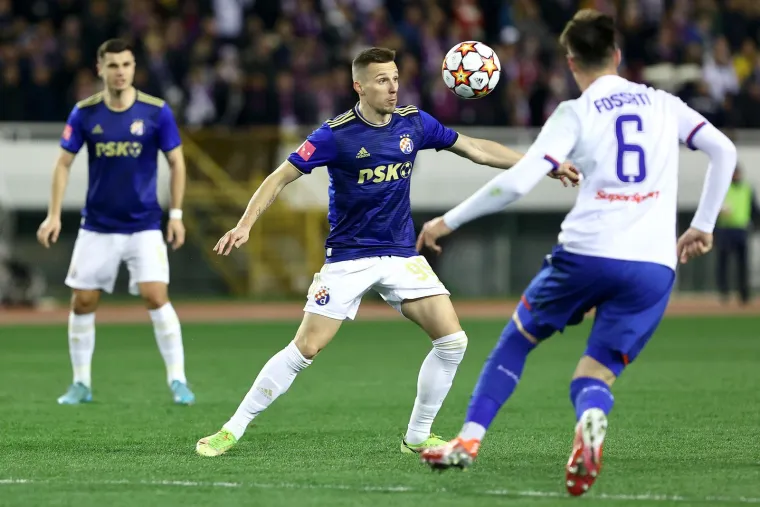 Zavirite na prepuni Poljud i pogledajte veliki okršaj nogometaša Hajduka i Dinama