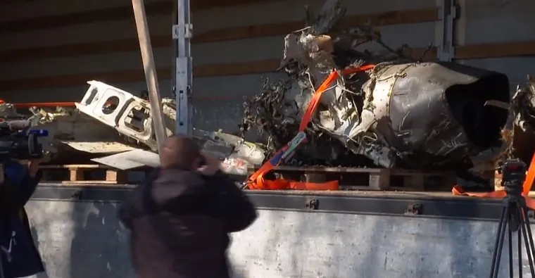 Pogledajte slike letjelice koja je nosila sovjetsku aviobombu iz bliza. Istraga će utvrditi koja je bila snaga bombe