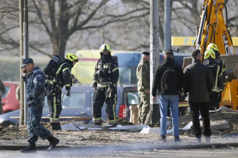 Pogledajte izbliza vojno-izviđački dron srednjeg dometa 141 Strizh