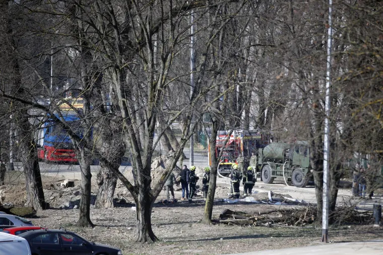 Pogledajte izbliza vojno-izviđački dron srednjeg dometa 141 Strizh