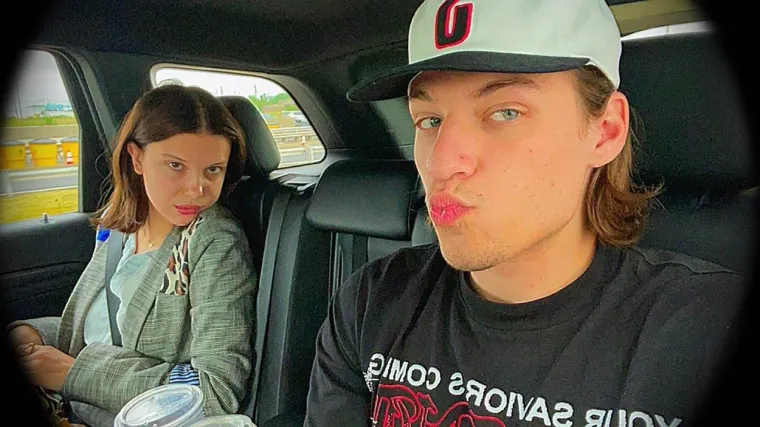 Prije sina slavnog pjevača, Millie je bila u vezi s ragbijašem Josephom Robinsonom, no ljubav je pukla nakon samo osam mjeseci. 