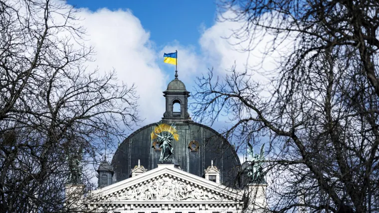 Ovako danas izgleda Lavov. Grad s tisućama izbjeglica, vojnici na ulicama, ali i otvoreni kafići