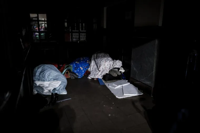 Ovako danas izgleda Lavov. Grad s tisućama izbjeglica, vojnici na ulicama, ali i otvoreni kafići