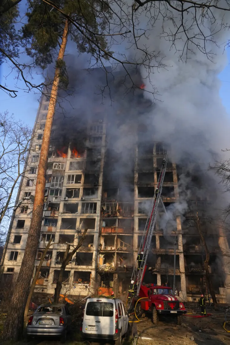 Granatiranje Kijeva svakodnevica su, u kojima stradavaju civili, a mete se ne biraju.