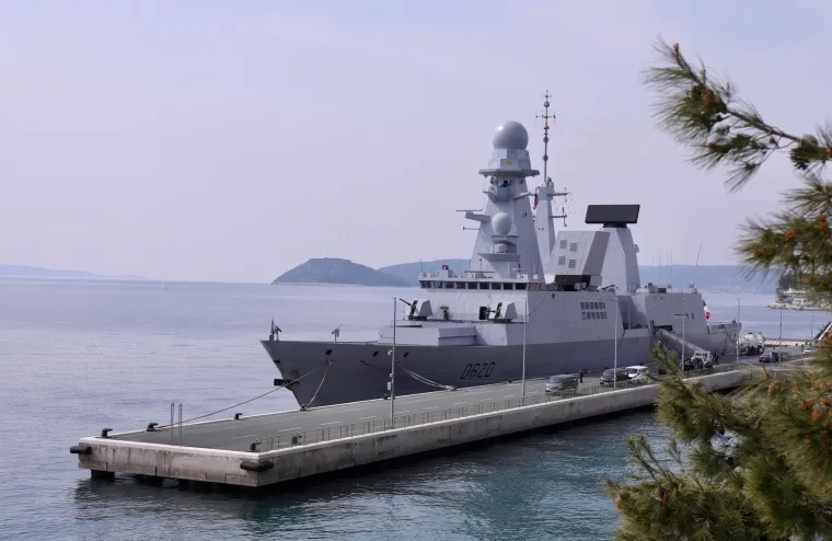 NATO aktivnosti i u hrvatskim vodama: Francuski ratni brod uplovio u Split