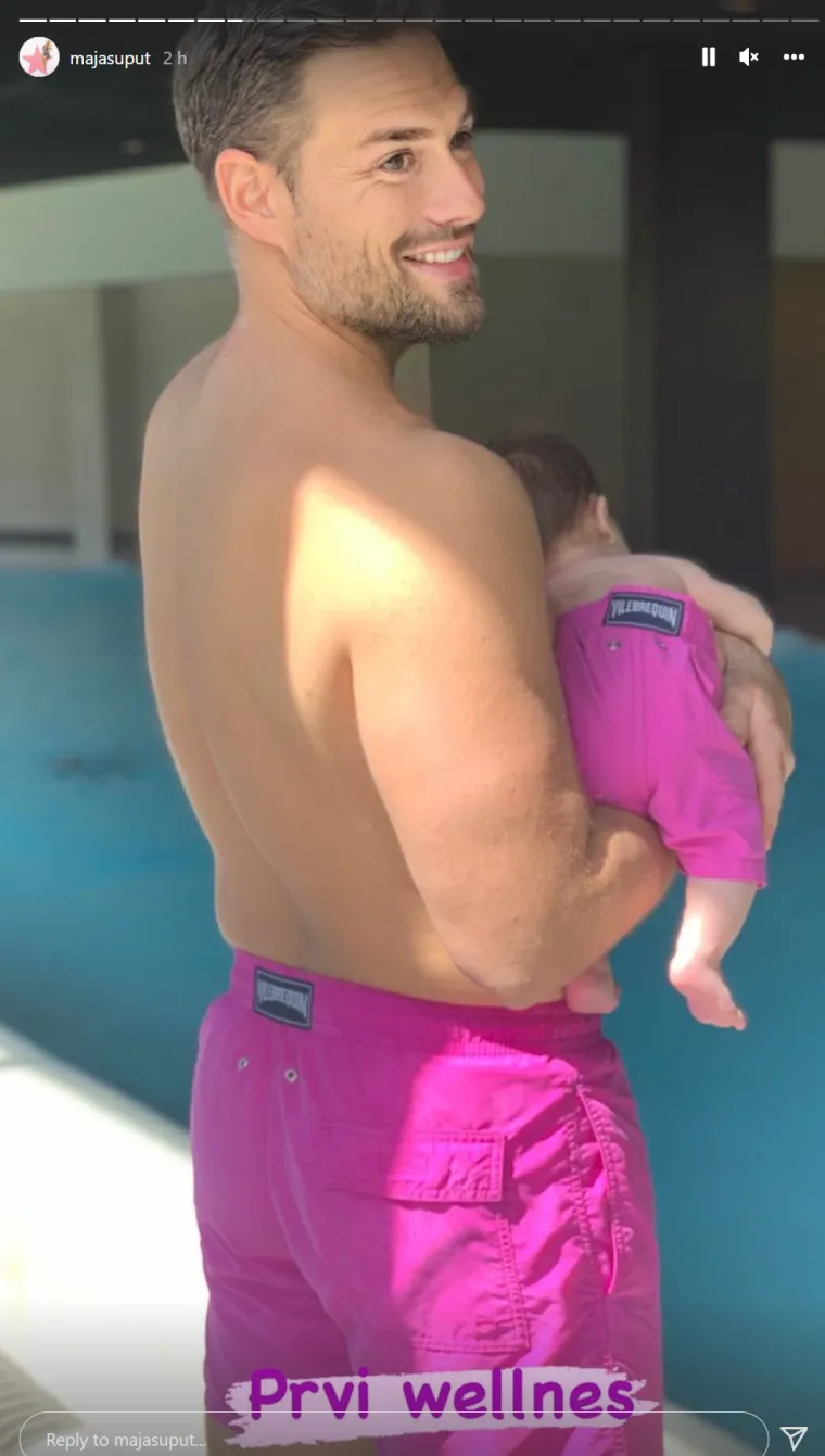 &quot;Mama i tata su mi presretni, stalno nešto guguću i pjevaju, pričaju nekim dječjim tonom i s osmijehom u glasu. Bit će da su baš jako veseli zbog mene. Ja sam preuzbuđen oko svega što me čeka, a sudeći po vašoj pozitivi bit će puno tuluma i veselja u budućnosti. Još jednom hvala za ljubav, voli vas Bloom&quot;, napisala je Maja tijekom prvih Bloomovih mjeseci na Instagramu.