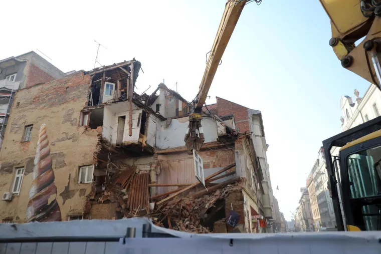 Napokon, nakon dvije godine, počelo ru&scaron;enje simbola zagrebačkog potresa!