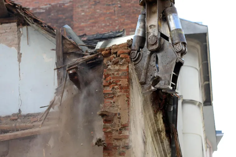 Napokon, nakon dvije godine, počelo ru&scaron;enje simbola zagrebačkog potresa!