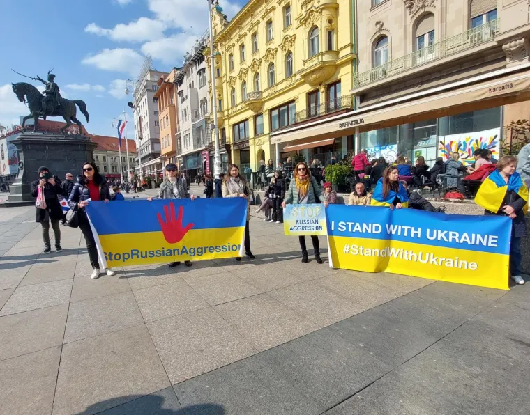 Antiratni skup u Zagrebu za podr&scaron;ku Ukrajini: Zaustavite rusku agresiju!