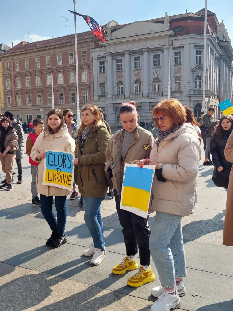 Antiratni skup u Zagrebu za podr&scaron;ku Ukrajini: Zaustavite rusku agresiju!
