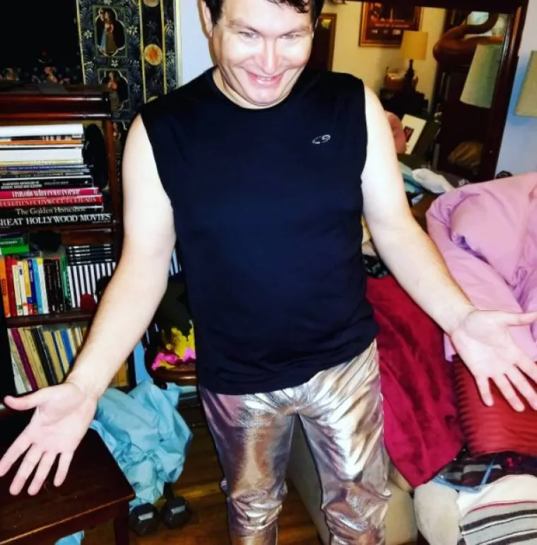 11. Primijetili smo u pornografiji da dečki s ogromnim penisima ne mogu potpuno očvrsnuti. Čini se da jednostavno nema dovoljno krvi. Je li to ne&scaron;to s čime ste se ikada borili? JF: "Ne. Sve je to psiholo&scaron;ki. Ako mi se ne digne penis odmah, daj mi vremena. (Također, pornoglumci su prisiljeni na seks satima i često s partnerima koji ih ne pale)."