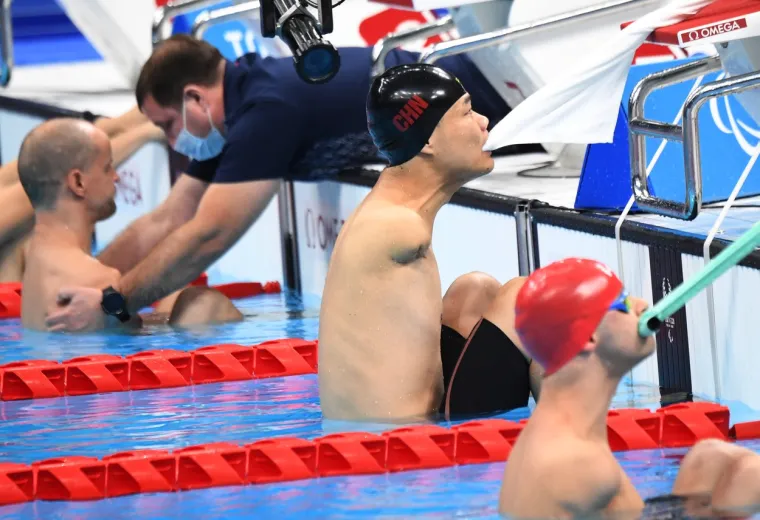 Kineski plivač bez ruku osvojio čak 4 zlatne medalje. Izgubio obje ruke u ranom djetinjstvu usred strujnog udara: 'Izvor je inspiracije i ponosa'