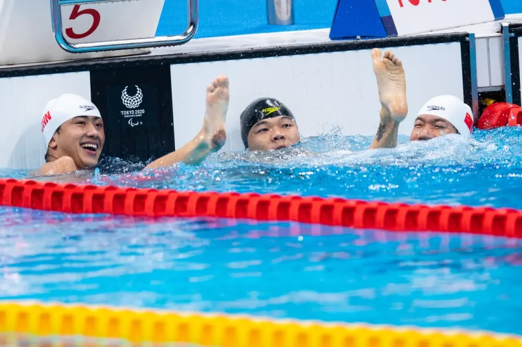 Kineski plivač bez ruku osvojio čak 4 zlatne medalje. Izgubio obje ruke u ranom djetinjstvu usred strujnog udara: 'Izvor je inspiracije i ponosa'