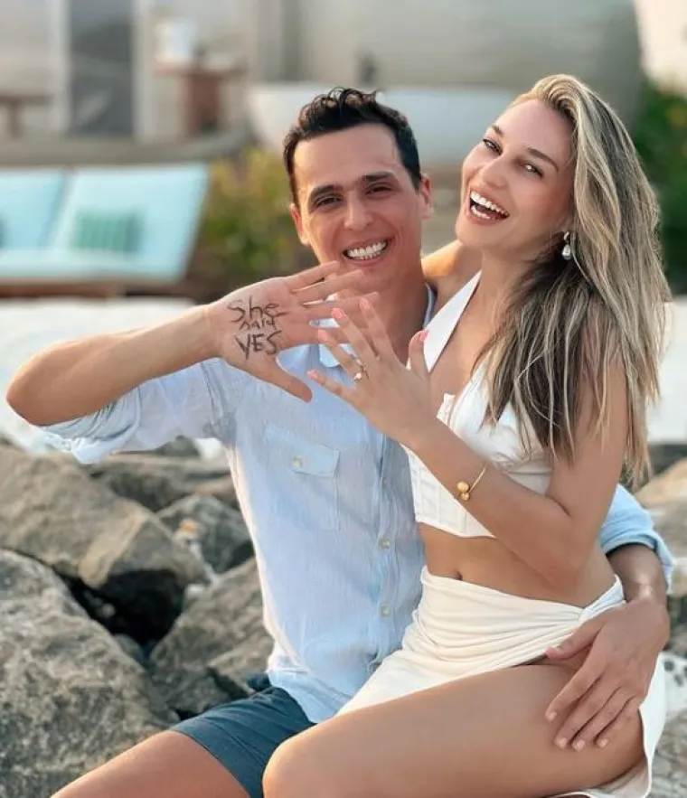 Sonja Kovač s dečkom uživa na privatnoj plaži Maldiva i neumorno štanca seksi fotke