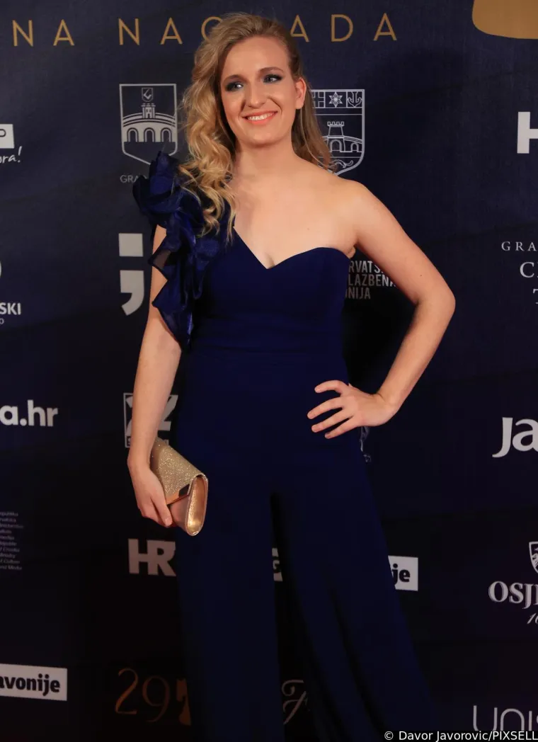  Osijek: Dolazak poznatih na dodjelu diskografske nagrade Porin  