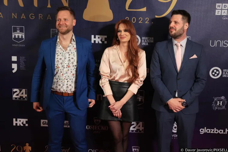 Pijanist Zvjezdan Ružić i suradnici