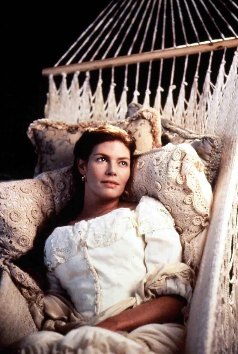 Mamila je uzdahe kao fatalna plavuša u 'Top Gunu', ali Kelly McGillis sada je neprepoznatljiva
