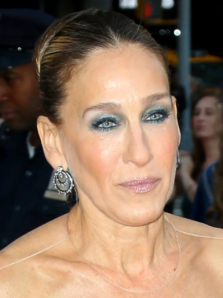 Unatoč svim prevarama, par je i dan danas zajedno te tvrdi da nikada nisu bili sretniji, a to potvrđuje i Sarah Jessica Parker svojim širokim osmijehom kada god je kamere negdje ulove.