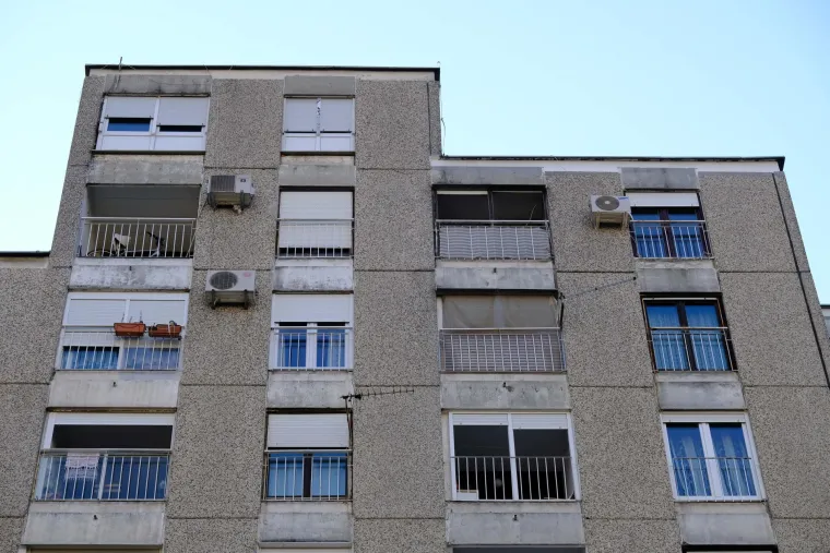 GALERIJA OČEVIDA 'NN' brutalno, nasmrt zatukao ženu tvrdim predmetom u glavu. Ali, policija ima ideju tko je ubojica